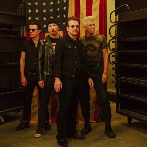 #U2 por @austinhargrave para @thestmagazine outtake #U2eiTour #USA #Flag https://www.instagram.com/