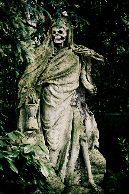 statues-and-monuments:  statues-and-monuments The Grim Reaper by tommipictures.de