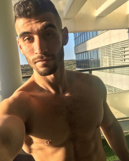 mystraightfriend:Mystraightfriend.Tumblr.Com 