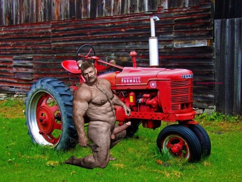 prettypritish:Farmer Daddy Vassili…Such a hunk.