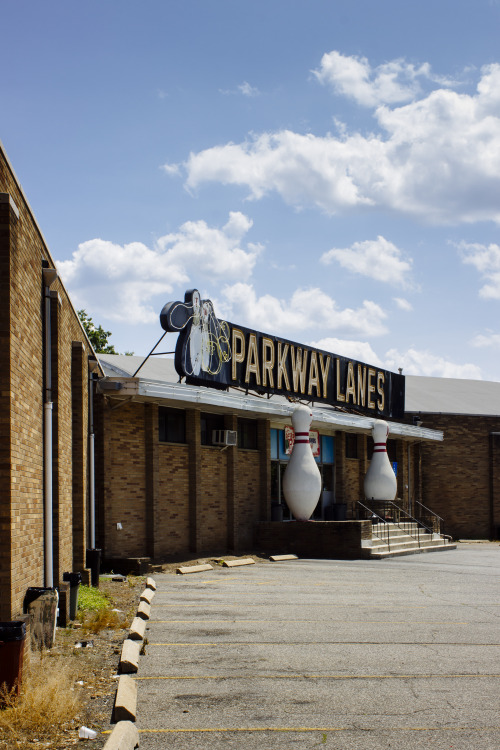 Parkway Lanes