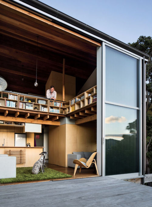 mymodernmet:  Seaside Home Uses Japanese Design to Foster Grandiose Space from 538 Square Feet 