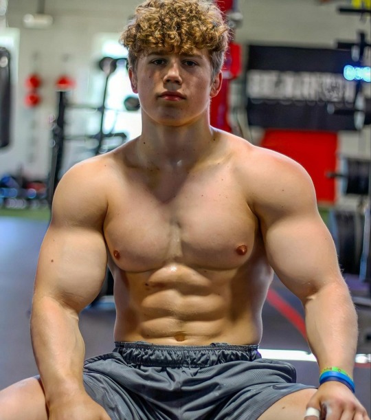 Porn Pics aestheticsupremacy:musclewizard69:The growth