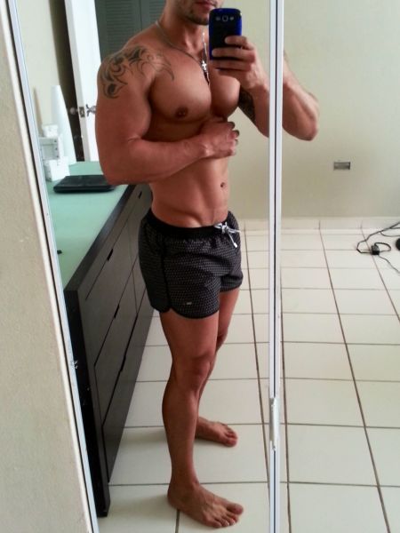 hotdudepr10:  Pal que le sobren par de cientos de cashimiro..aqui pueden comprar