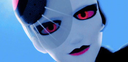vyctornikiforov:Mayura vs. Queen Bee.