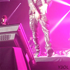 aerintine:  y3ol: #OGSSG Fancam taken by me - Dongwoo (Wings)  #HOLY FUCK THE 3RD