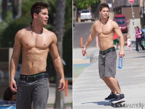 naughtytreat: Dean Geyer ** Actor ** Nude Leaks! (Part 2)  Follow http://naughtytreat.tumblr.com to see more of the hottest nude guys on tumblr!