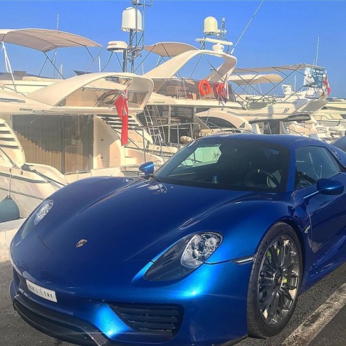 puertobanus-marbella:  Sunday fun day in Puerto Banus with fireworks and everything 😜😜😜😜😜 . . . #explotion #puertobanus #sunday #marbella #costadelsol #spain #funday #porsche #supercar  (at Smart Xcape Real Estate Agent Puerto Banus Marbella)