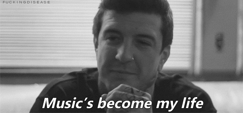 i-will-wait-for-you-endlessly:  My gif with my watermark cropped off and replaced