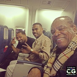 thesnobbyartsyblog:  carryonghettowoman:  celebgraphy:  Mike Epps, Lil Duval and John Witherspoon take an amazing photo on a coincidental flight. All going to different places to do stand-up. 3 generations of comedy!  💕  This beautiful.  