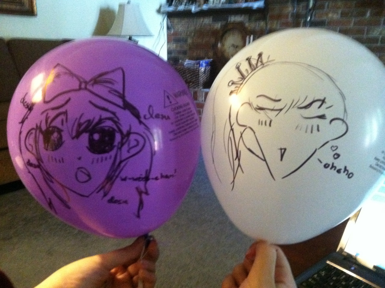 descriptively-angry:  I got a purple and white balloon from the grocery store and