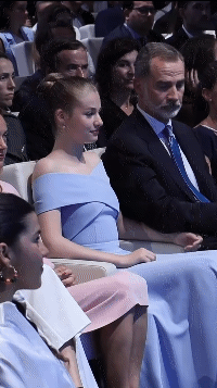 766748d6f3c3860e930ea747f85a7dc01696c7b4.gif