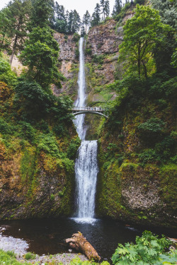 lsleofskye:Multnomah Falls, Oregon