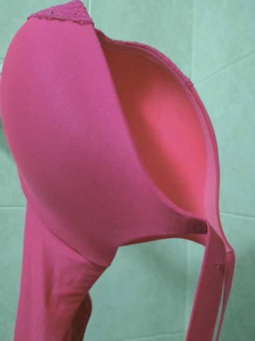 clm4w37:  Another C cup bra of ex. Nice?