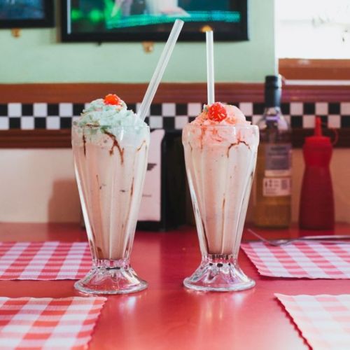 50s diner aesthetic