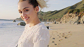 candyfornia:Miley Cyrus: Malibu