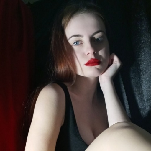 almighty-dionysos:kiss me in the moonlight 