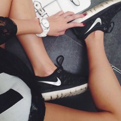 nike-hvre:  judgedteenblogger:    👌