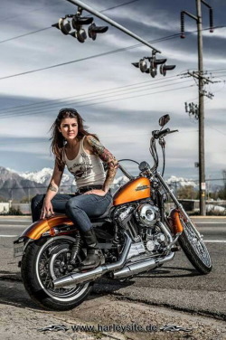 Nude girls on harley davidson motorcycles