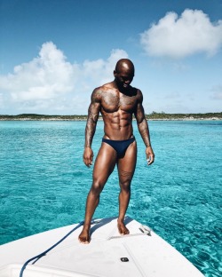 ohthentic:  kevincarnell:www.instagram.com/kevincarnell Oh