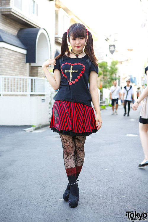 tokyo-fashion:17-year-old X-Japan fan in Harajuku w/ twintails, Candy Stripper cat shoes & Hellc