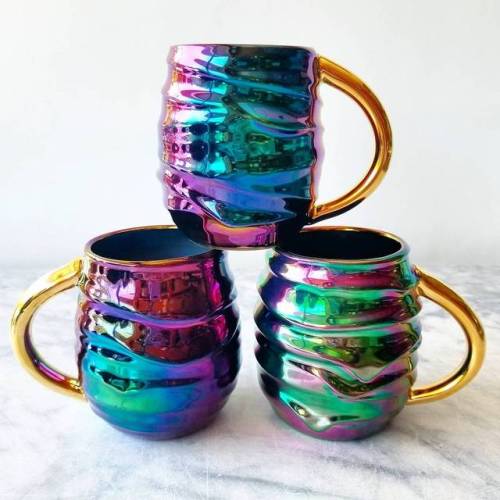 sosuperawesome: Mugs by Katie Marks on Etsy and Instagram  Follow So Super Awesome on Instagram  