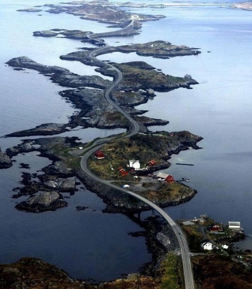 XXX The long and winding road (Norway) photo