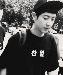 jonginnies:  Chanyeol leading sleepy Jongin while walking in the street 