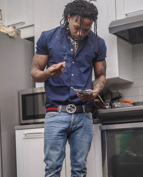 xemsays: 27 year old, Atlanta Georgia rapper, CASH OUT… he is best known for his 2014 smash hit single, “She Twerkin” – lifted from his debut album, “LETS GET IT”. CASH OUT isnt very much recognized these days for his music or hit record