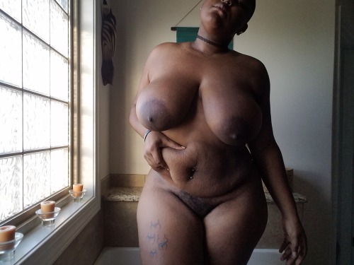 tyrusjr38:  yournudemom:  That morning glory.. adult photos