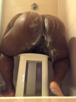 damnuthick2:  Don’t you hate when you drop the soap?