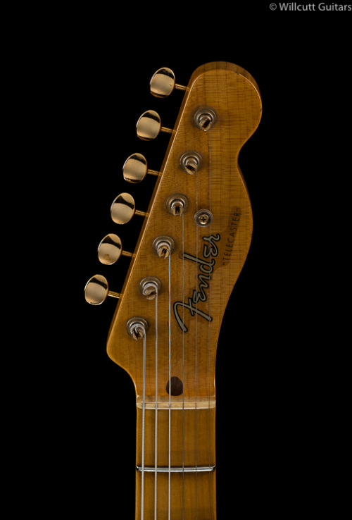 glorifiedguitars:Fender Custom Shop Masterbuilt Retro Paisley Floral Decor Telecaster [Source: Willc