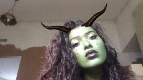 bruxariabitch: Hey it’s me your fav sad swamp demon #Justghoullythings