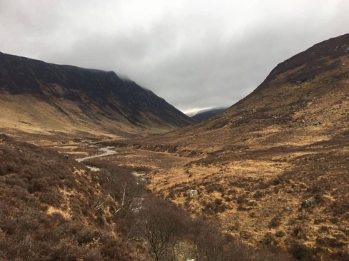 Beautiful views up #glencatacol#hillwalking #hillwalkingscotland #arran #scotland #adventure #wild