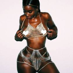 fletchertrowan:   @realbriamyles #bodyofagoddess  #melaninqueen