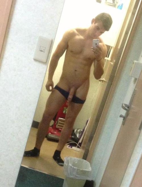 nakedstraightguys:  Another naked guy selfie. This one likes to shave all his pubes off. Makes his dick look bigger than it already is. More nude pics like this on: selfshotbfs.com | hungbfs.com | mirrorbfs.com | hungbfvideos.com For more naked male