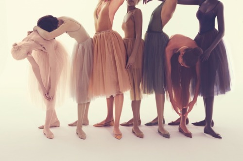 morningmode: CHRISTIAN LOUBOUTIN ‘Nudes’ collection in five shades date 30.03.16 time 18:30