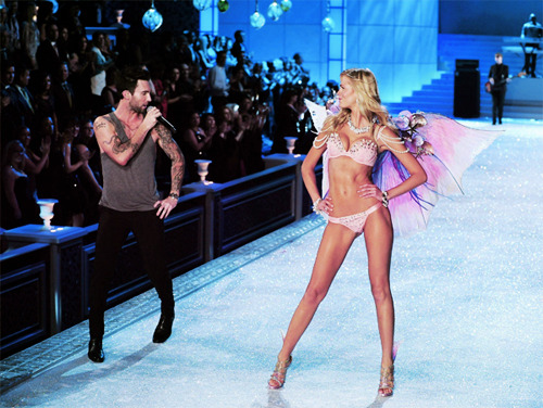 coral-bikinis:  victoria secret fashion show | Tumblr on We Heart It. http://weheartit.com/entry/47708746/via/mrstweetybird