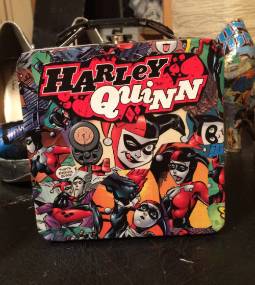 HARLEY QUINN TIN  LUNCHBOX PURSEON SALE NOWNeed a mischievous geeky accessory to go with your naught