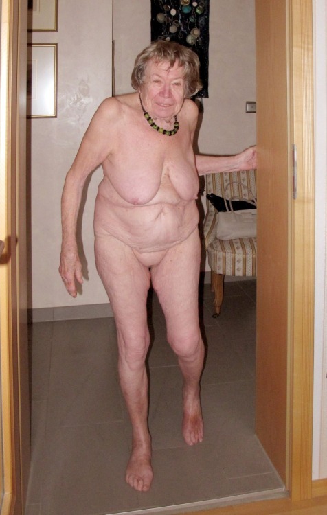 Some mature women who have been there done it and wanna do it lots more - They still