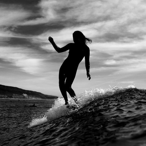 http://surfandbefree.tumblr.comKelia Monizph. Morgan Maassen