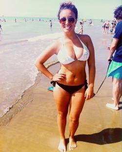 bikiniboob-envy:  Best on the Beach 