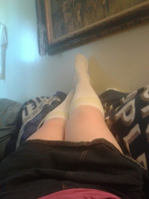mylittlesecret1979:  All dressed and lounging on the couch.   Awesome legs