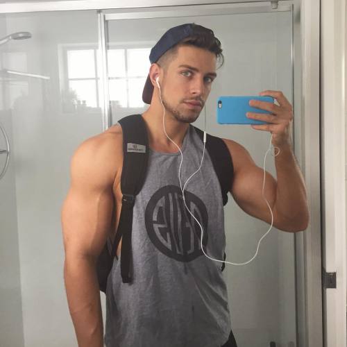 Porn hotstudsdaily:Ryan Greasley photos