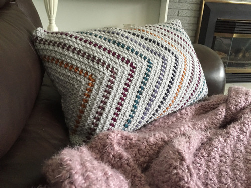 ericacrochets: The Whimsical Stripes Pillow by This Pixie Creates Free Crochet Pattern Here