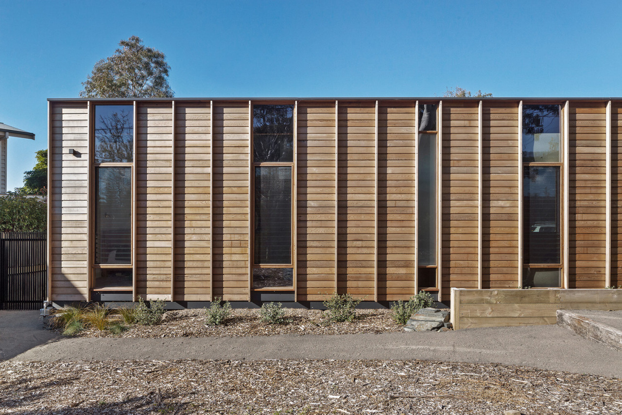 prefabnsmallhomes:‘The Courtyard Retreat’ modular house, Bellarine Peninsula, VIC, Australia by ARKit