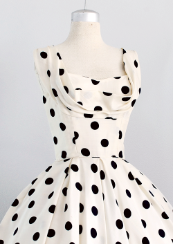 vintagegal:  1950s Ceil Chapman cream silk polka dot dress (via) 