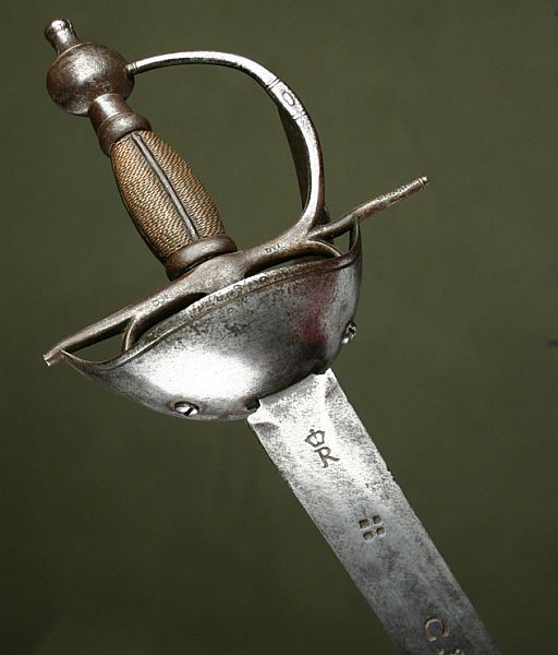 art-of-swords:  Spanish Bilbo Sword Dated: circa 1700 Culture: Spanish, probably