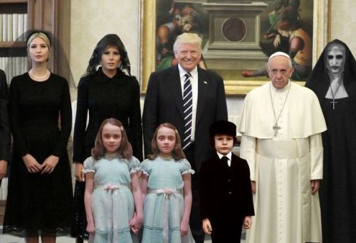 afatblackfairy: pr1nceshawn: Donald & The Pope.  😂😂😂😂 