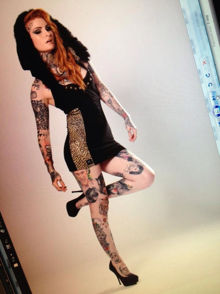 Hot Girls Inked